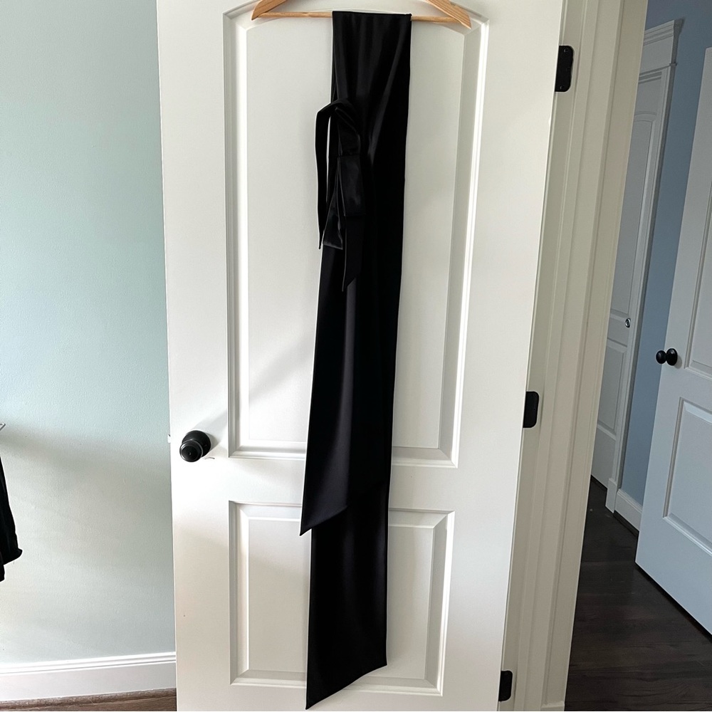 Marc Jacobs Belted Two-Tone Evening Gown with Bow Scarf (size 4) - Picture 12 of 16